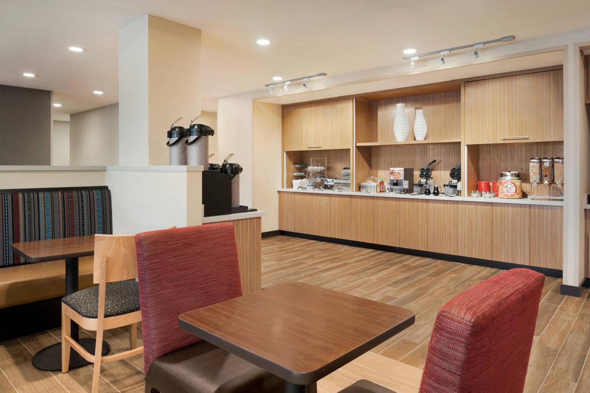 Towneplace Suites By Marriott Dubuque Downtown Dış mekan fotoğraf