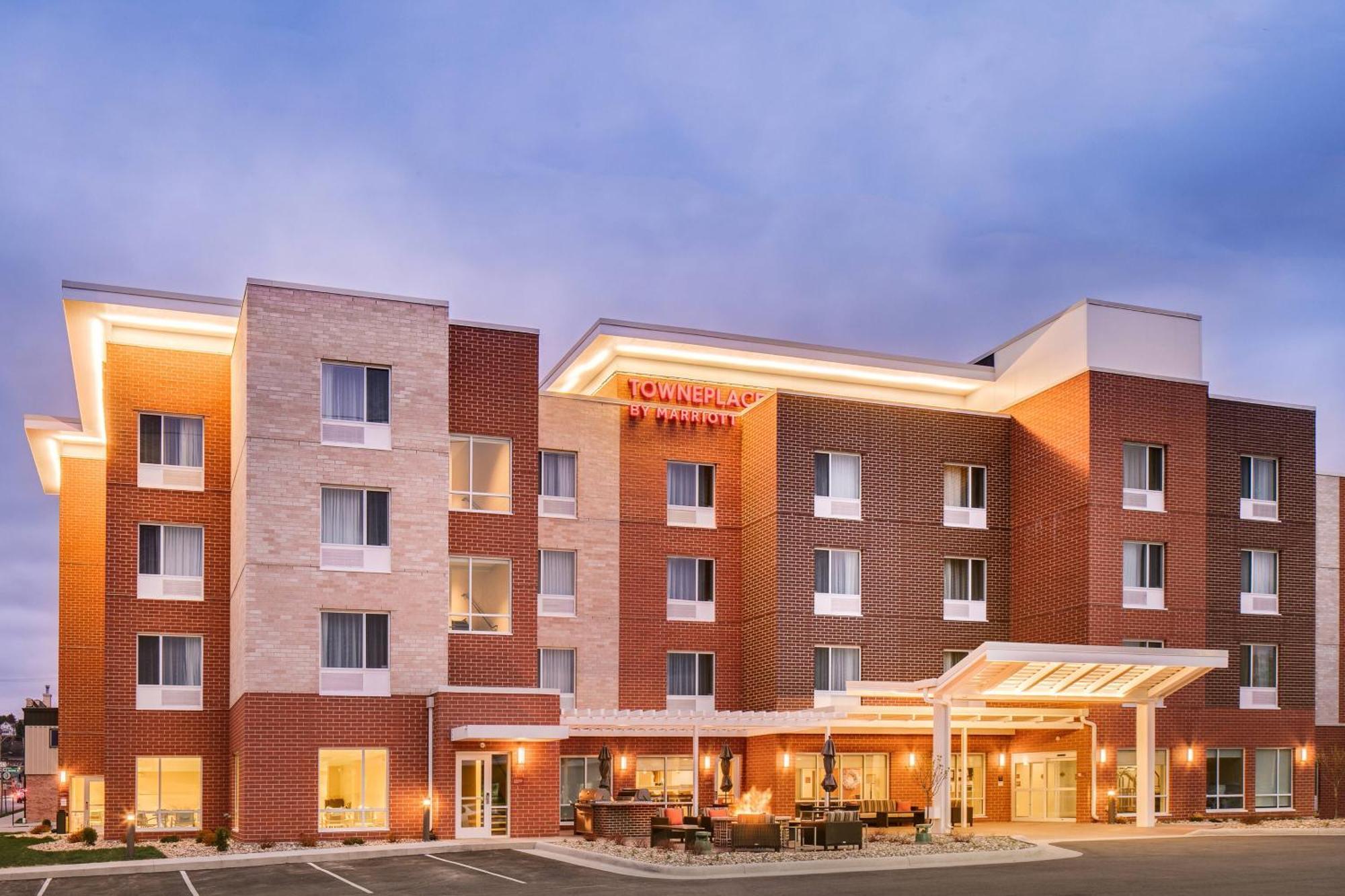Towneplace Suites By Marriott Dubuque Downtown Dış mekan fotoğraf
